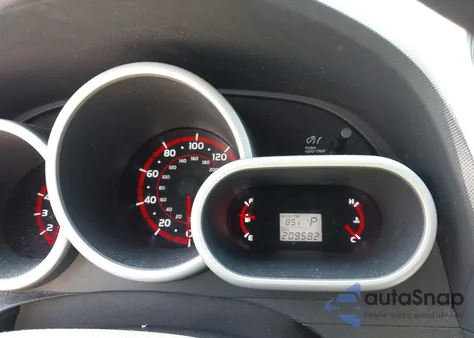 2010 Toyota Matrix z USA, uszkodzony, nr VIN 2T1KU4EEXAC511697